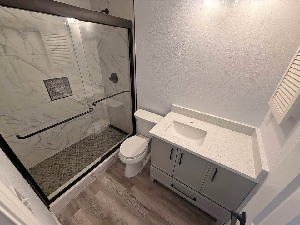Modern Walk-In Shower